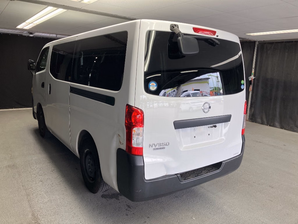 NISSAN NV350 CARAVAN