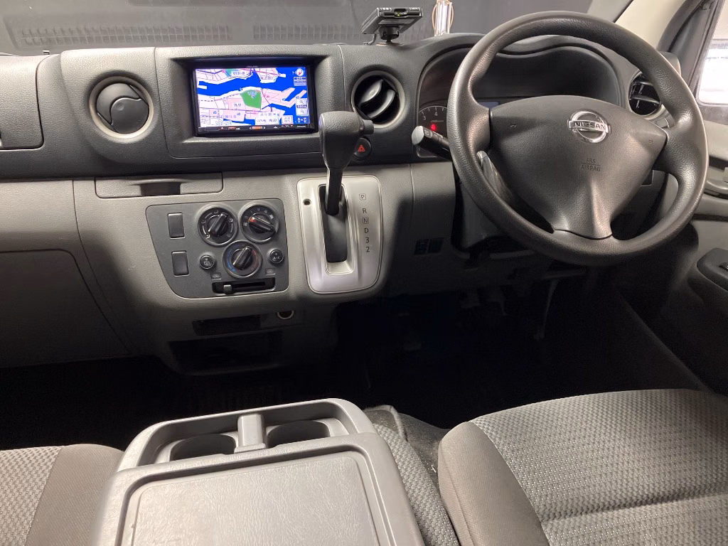 NISSAN NV350 CARAVAN