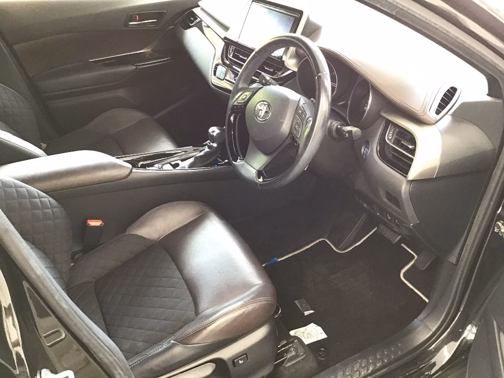 TOYOTA C-HR