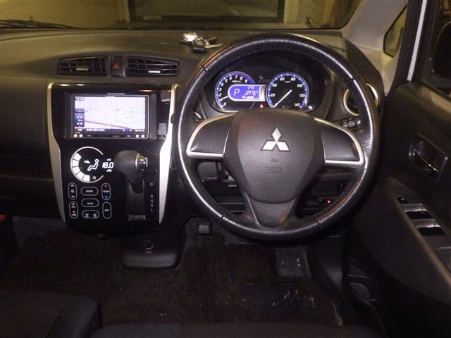 MITSUBISHI EK CUSTOM