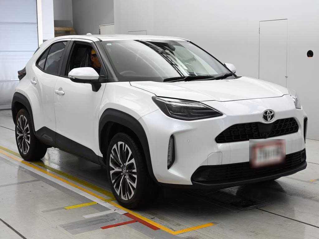 TOYOTA YARIS CROSS