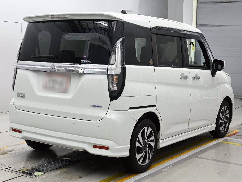 MITSUBISHI DELICA D:2