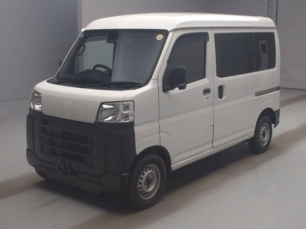 TOYOTA PIXIS VAN