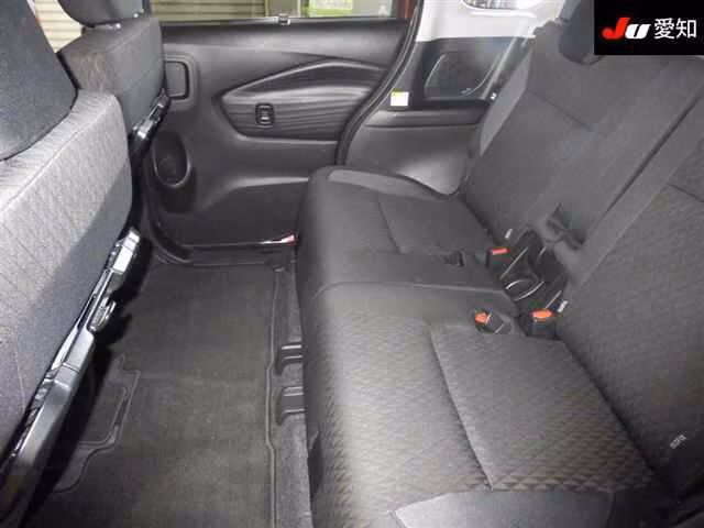 MITSUBISHI DELICA D:2