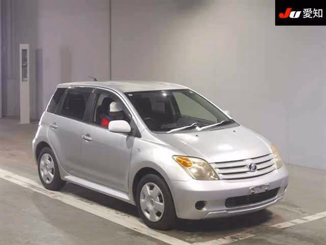 TOYOTA IST