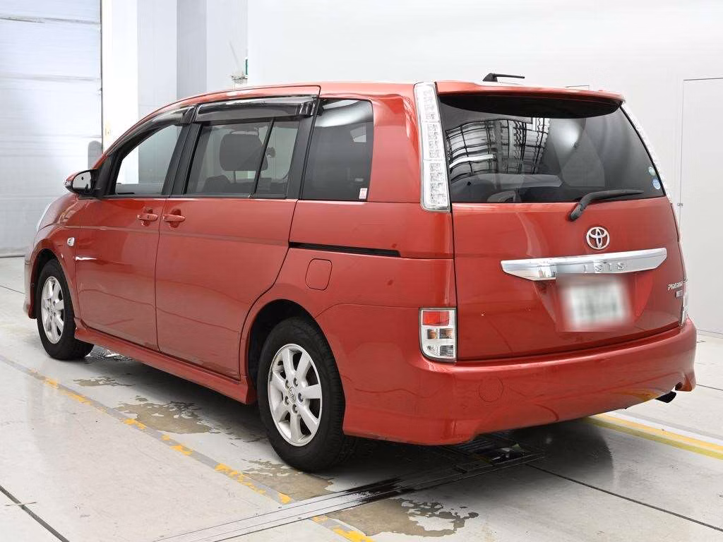 TOYOTA ISIS