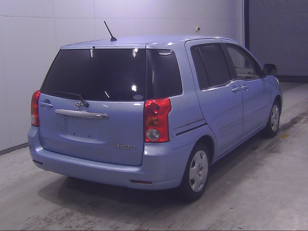 TOYOTA RAUM