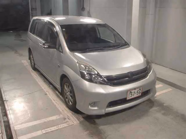 TOYOTA ISIS