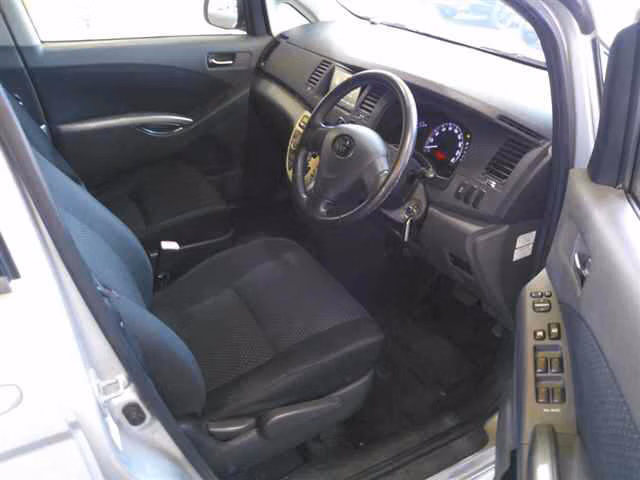 TOYOTA ISIS