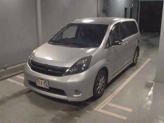 TOYOTA ISIS