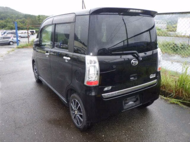 DAIHATSU TANTO EXE
