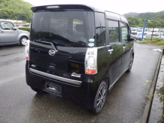 DAIHATSU TANTO EXE