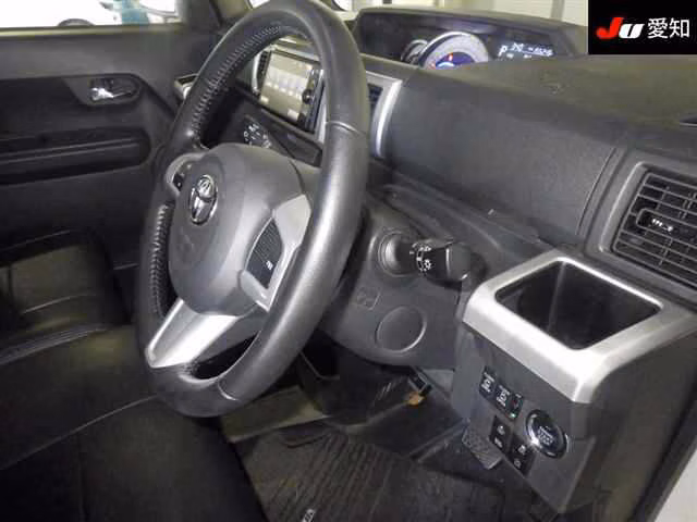 TOYOTA PIXIS MEGA