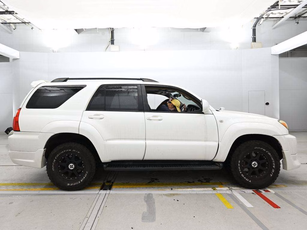 TOYOTA HILUX SURF