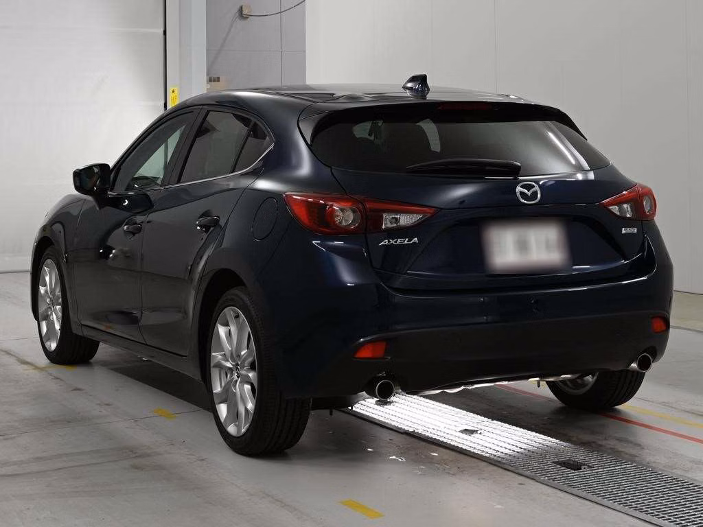 MAZDA AXELA