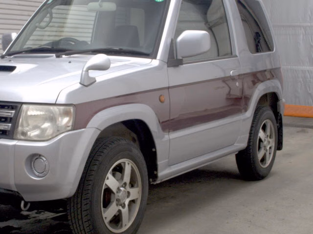 MITSUBISHI PAJERO MINI