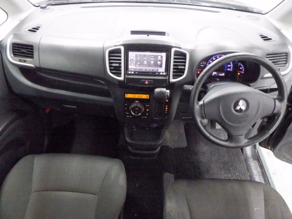 MITSUBISHI DELICA D:2