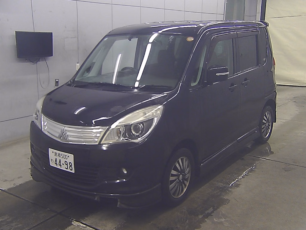 MITSUBISHI DELICA D:2