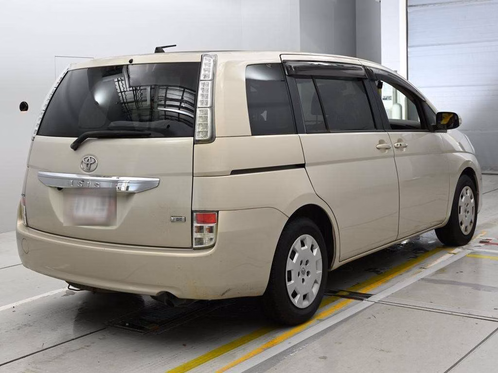 TOYOTA ISIS