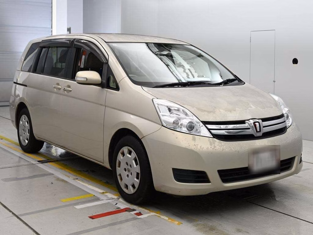 TOYOTA ISIS