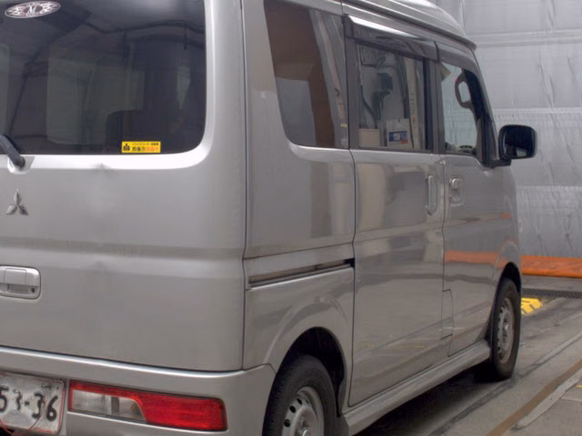 MITSUBISHI TOWN BOX
