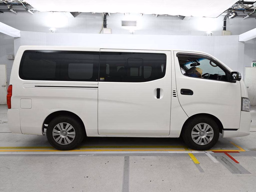 NISSAN NV350 CARAVAN