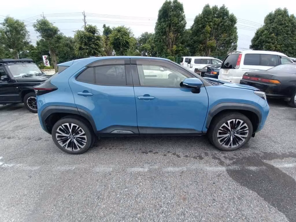 TOYOTA YARIS CROSS