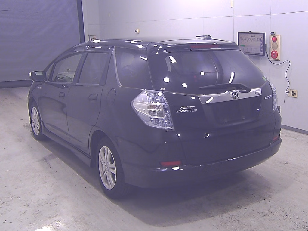 HONDA FIT SHUTTLE