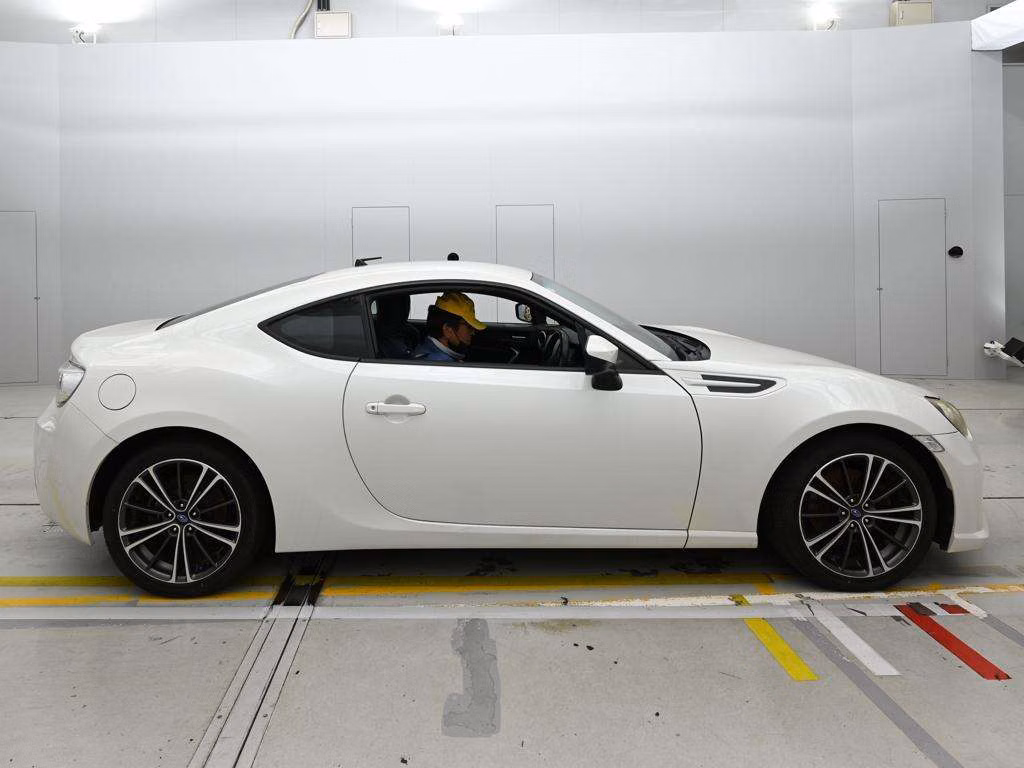 SUBARU BRZ