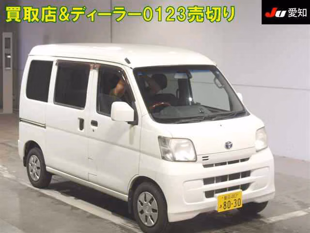 TOYOTA PIXIS VAN