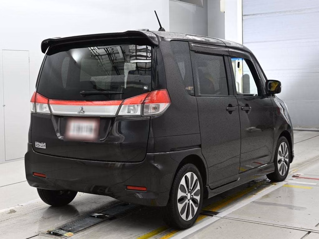 MITSUBISHI DELICA D:2