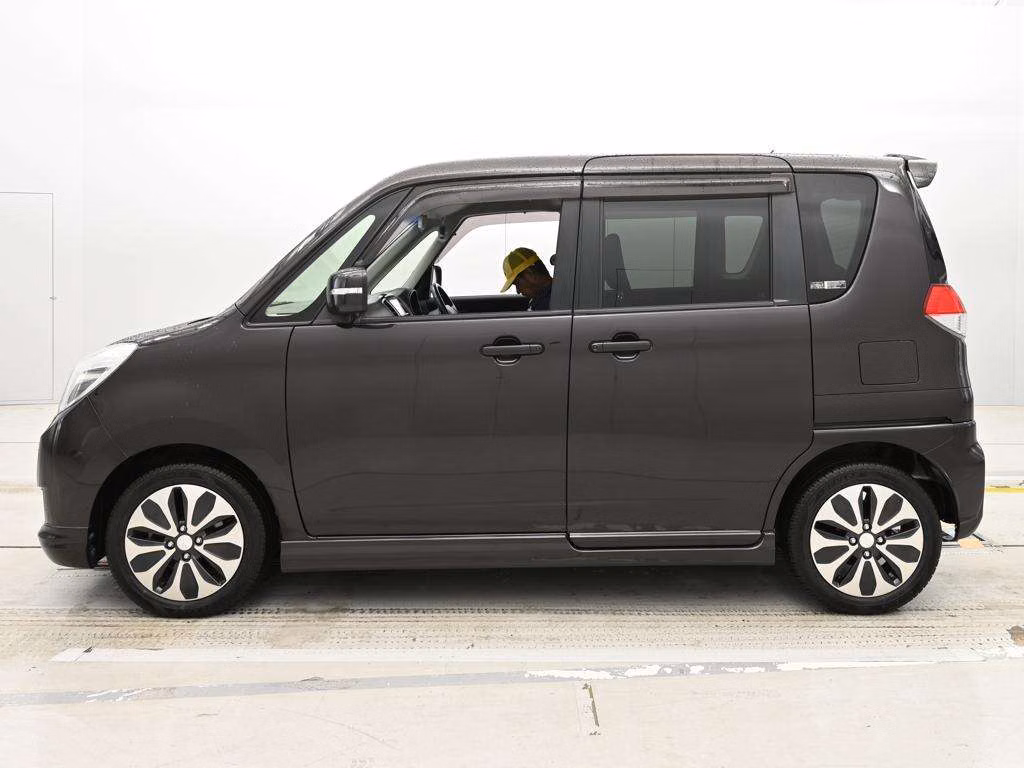 MITSUBISHI DELICA D:2