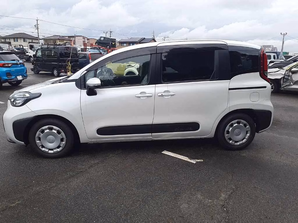 TOYOTA SIENTA
