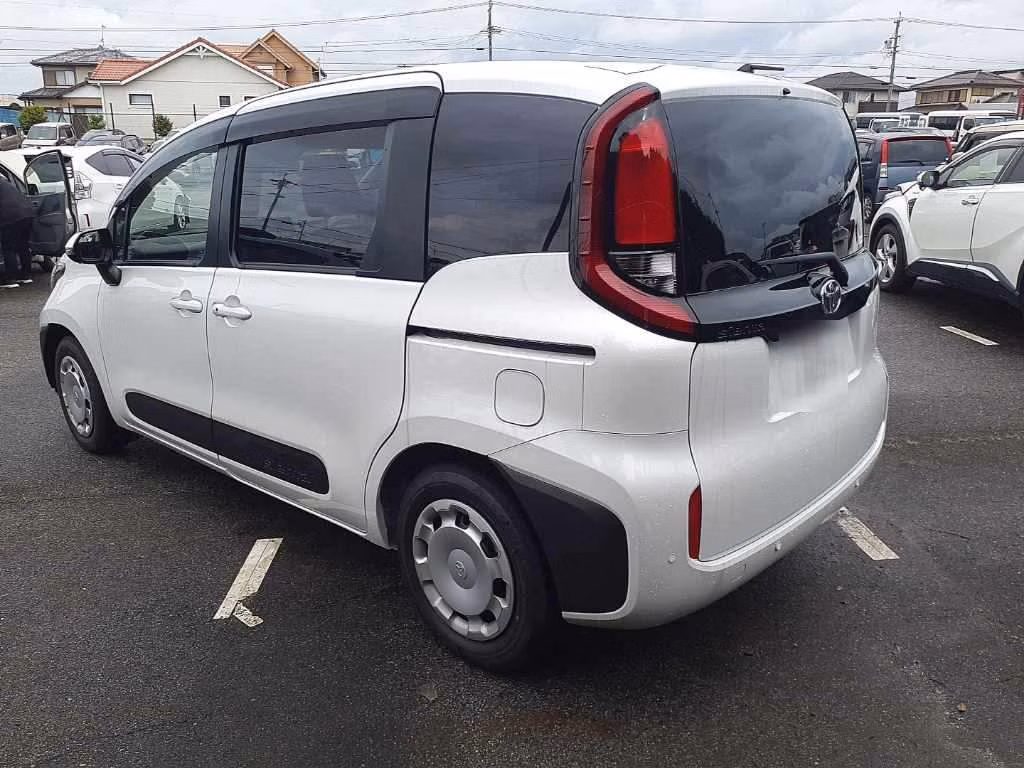 TOYOTA SIENTA