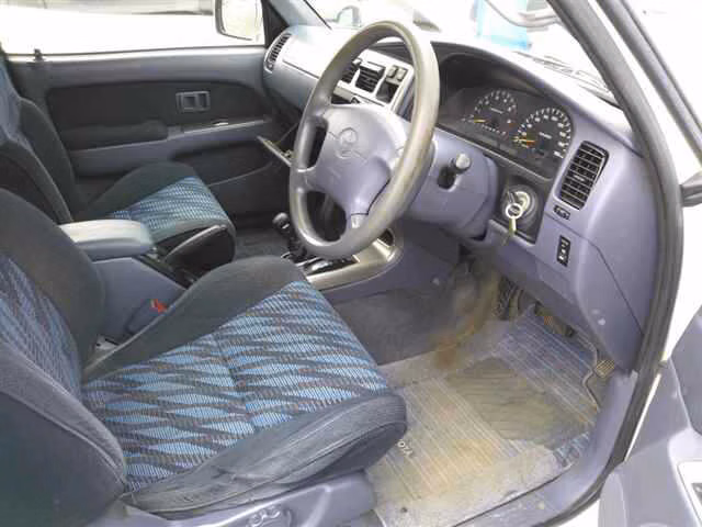 TOYOTA HILUX SURF