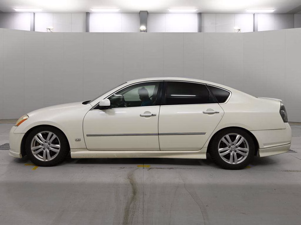 NISSAN FUGA