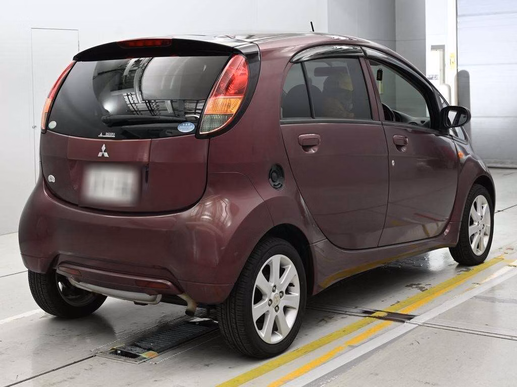MITSUBISHI I