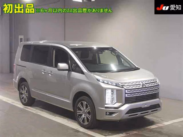 MITSUBISHI DELICA D:5
