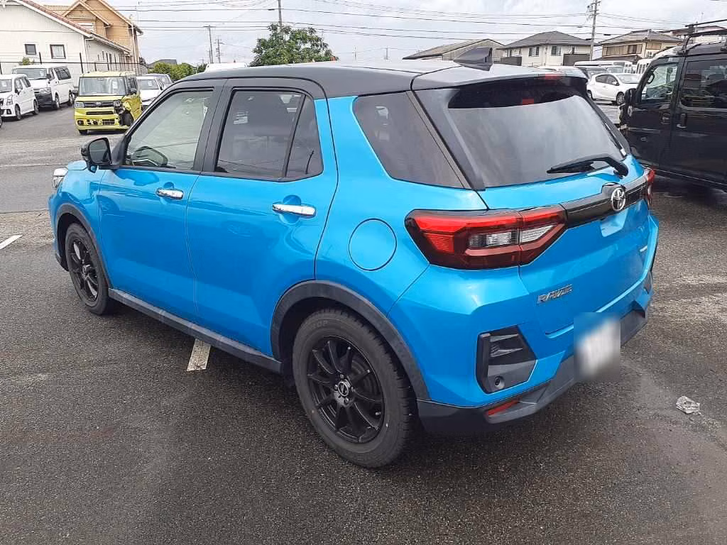 TOYOTA RAIZE
