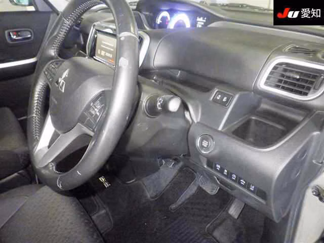 MITSUBISHI DELICA D:2