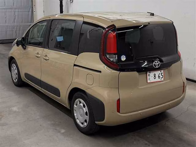 TOYOTA SIENTA