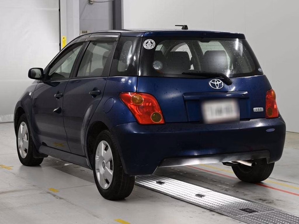 TOYOTA IST