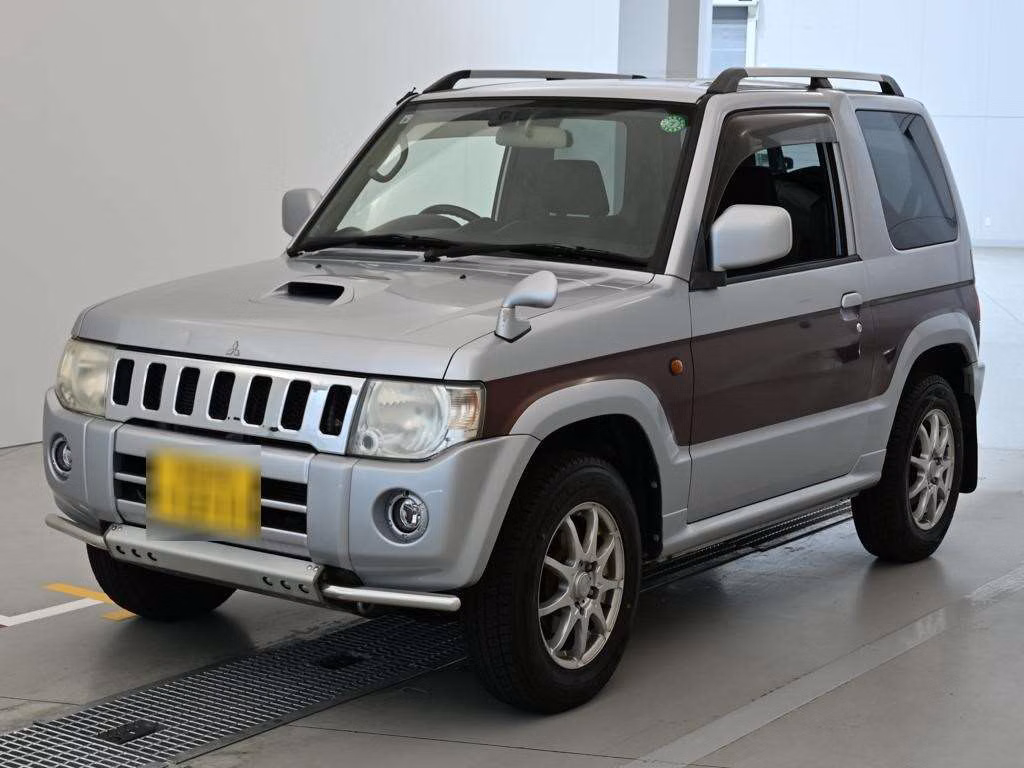 MITSUBISHI PAJERO MINI