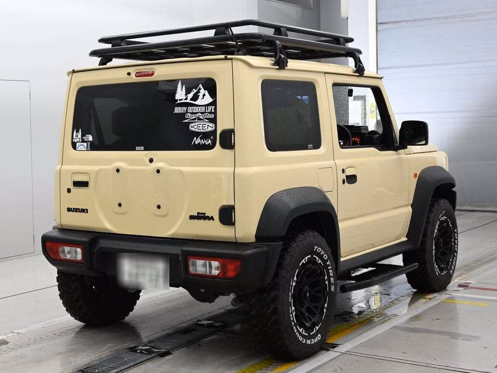 SUZUKI JIMNY SIERRA