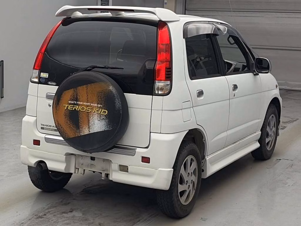 DAIHATSU TERIOS KID