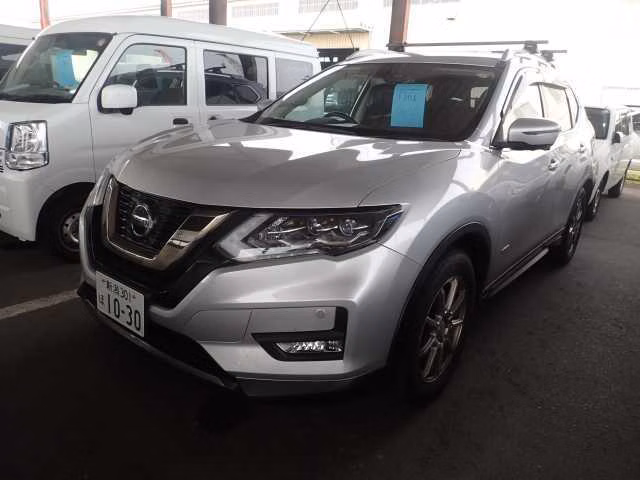 NISSAN X-TRAIL