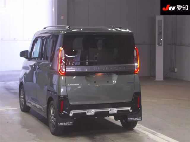 MITSUBISHI DELICA MINI