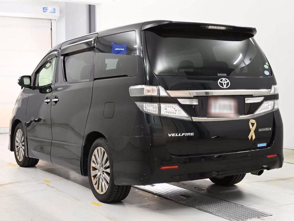 TOYOTA VELLFIRE