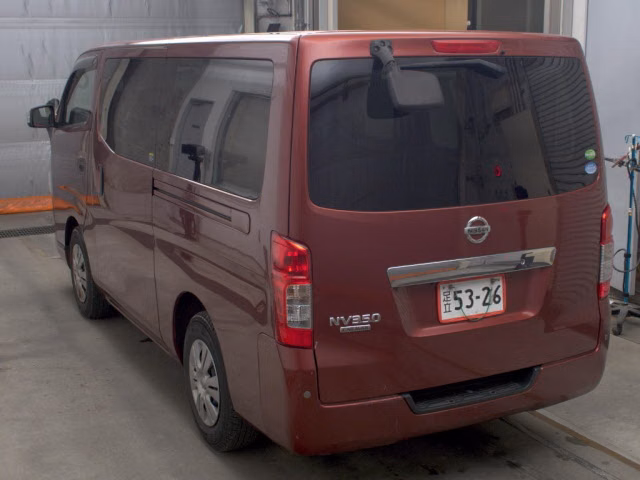 NISSAN NV350 CARAVAN