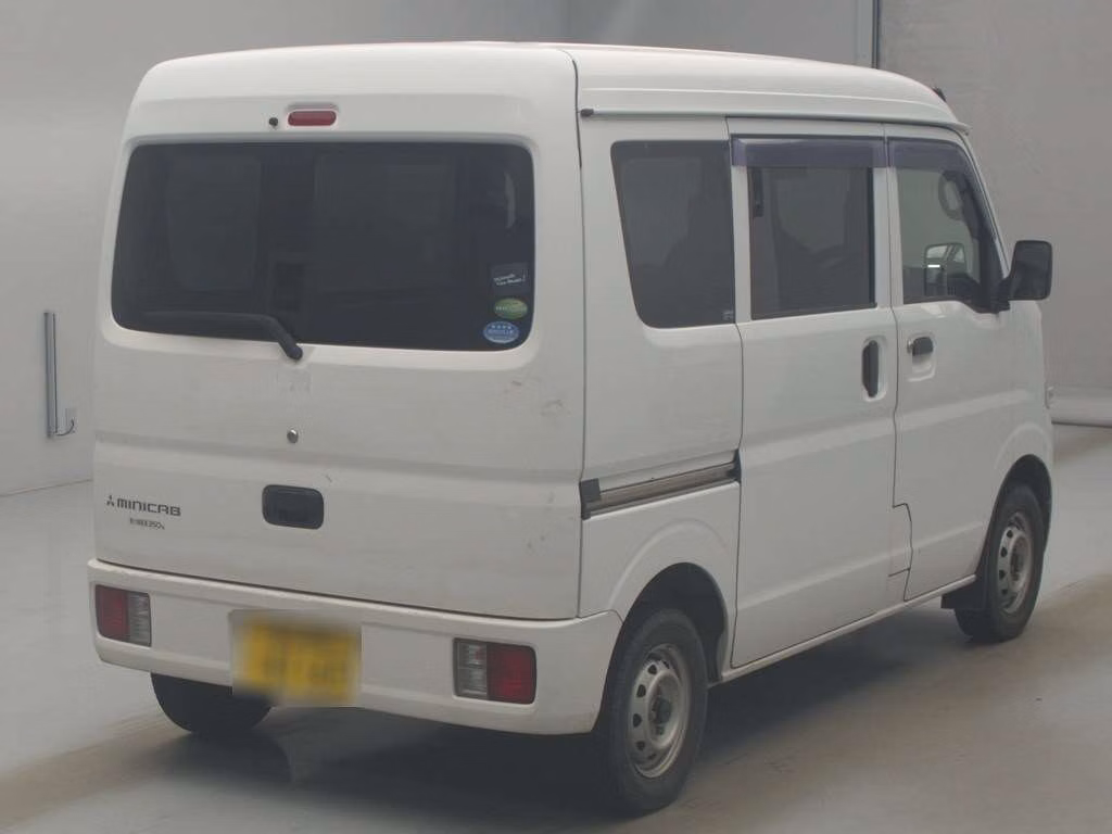 MITSUBISHI MINICAB